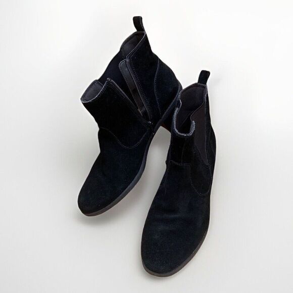 Clarks Womens Sz 11M Black Suede Zip Buckle Ankle Fashion Boots Bootie - Picture 1 of 10